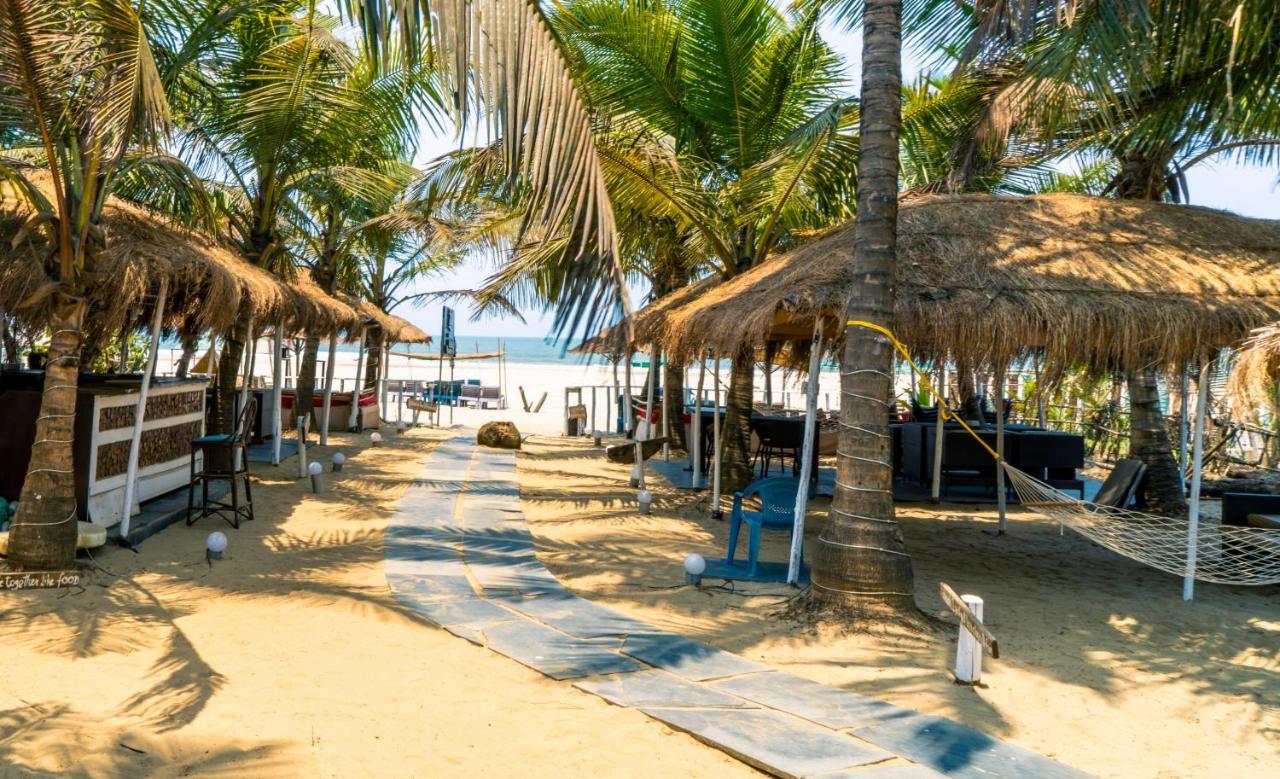 Village Susegat Beach Resort Морджим Екстериор снимка