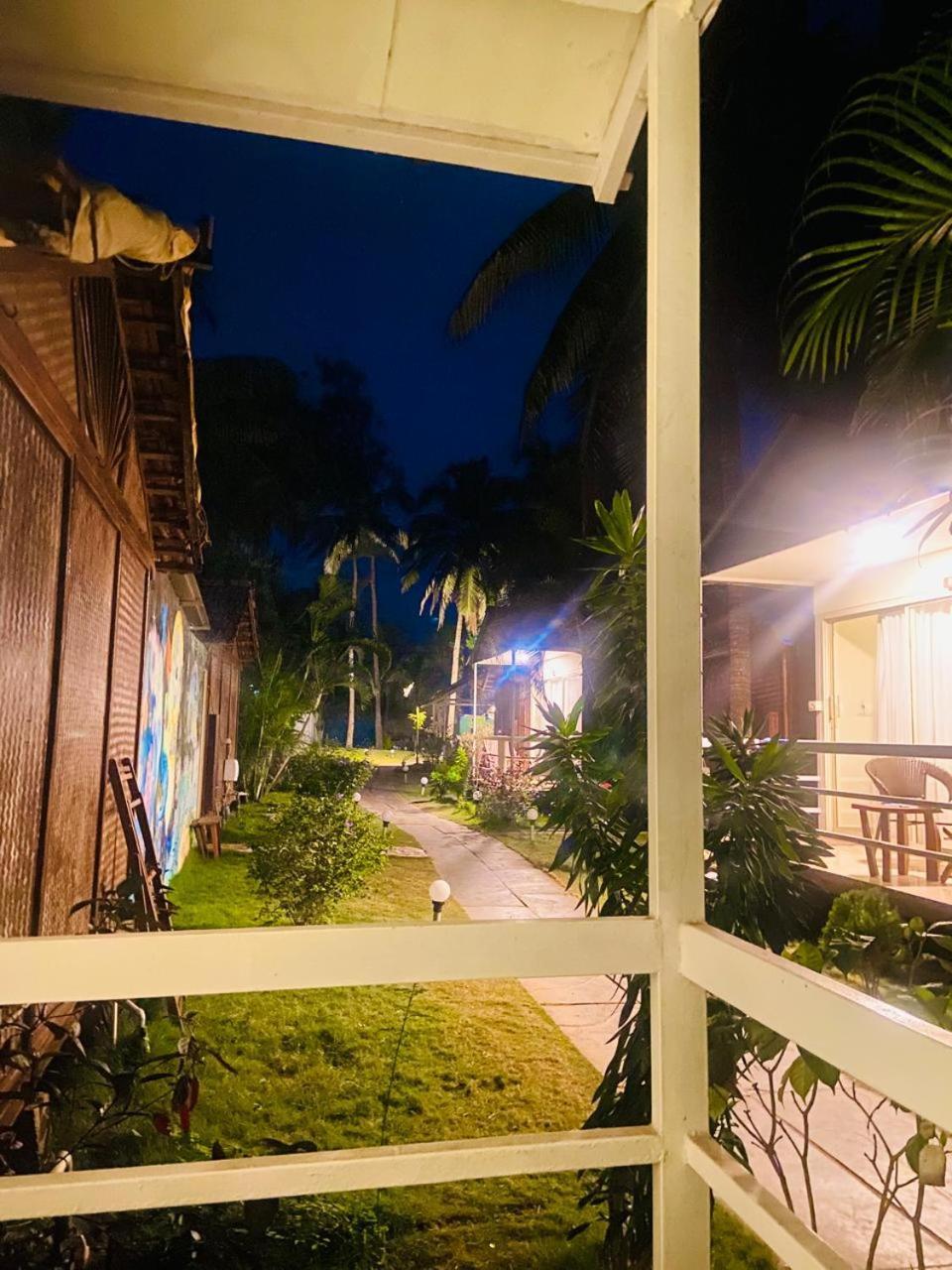 Village Susegat Beach Resort Морджим Екстериор снимка